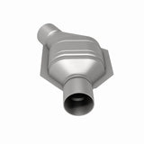 MagnaFlow Conv Univ 2.5 Angled Inlet