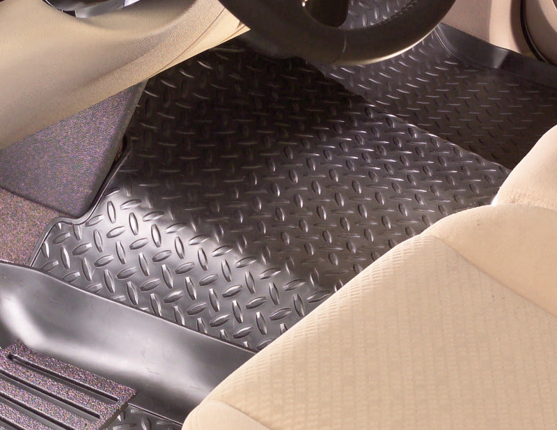 Husky Liners 96-99 Suburban/Tahoe/Yukon Classic Style Center Hump Tan Floor Liner (w/o Floor Shift)