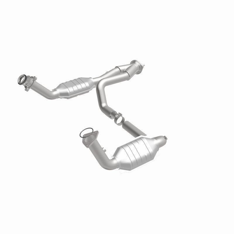 MagnaFlow Conv DF 02-06 Cadillac Escalade / 02-06 Chevy Avalanche 5.3L Dual Conv Y-Pipe Assembly 2WD